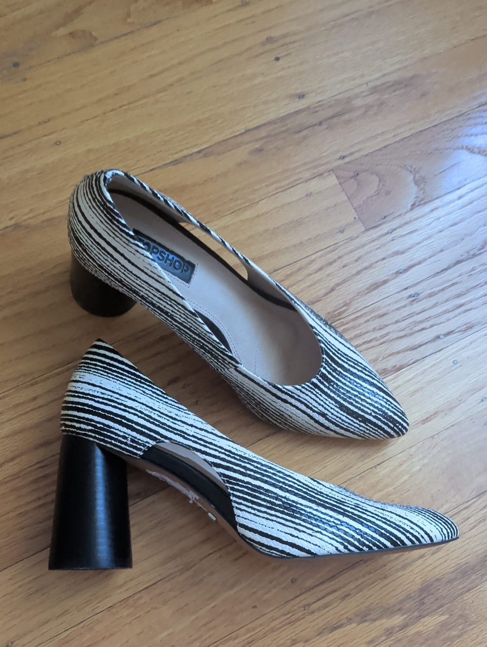 Topshop Leather Pointed Pumps